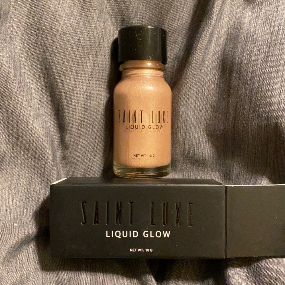 Pink Saint Luxe Liquid Glow